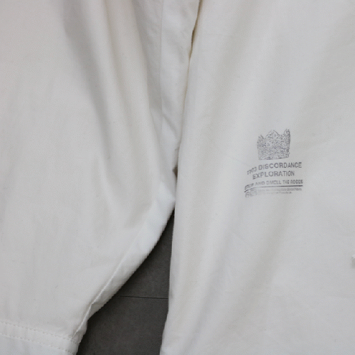 Children of the discordance・OVERSIZED STAMPED SHIRT / browniegift